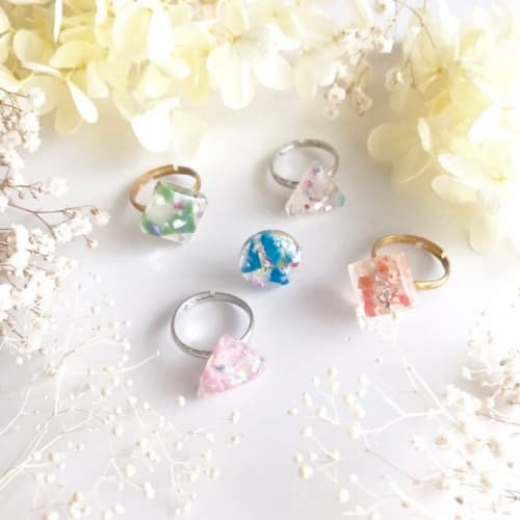 海洋マイクロプラスチックを使ったハンドメイドアクセサリー/ゆびわ